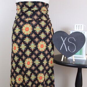 LuLaRoe Maxi Skirt with Geometric Pattern in Black and Yellow